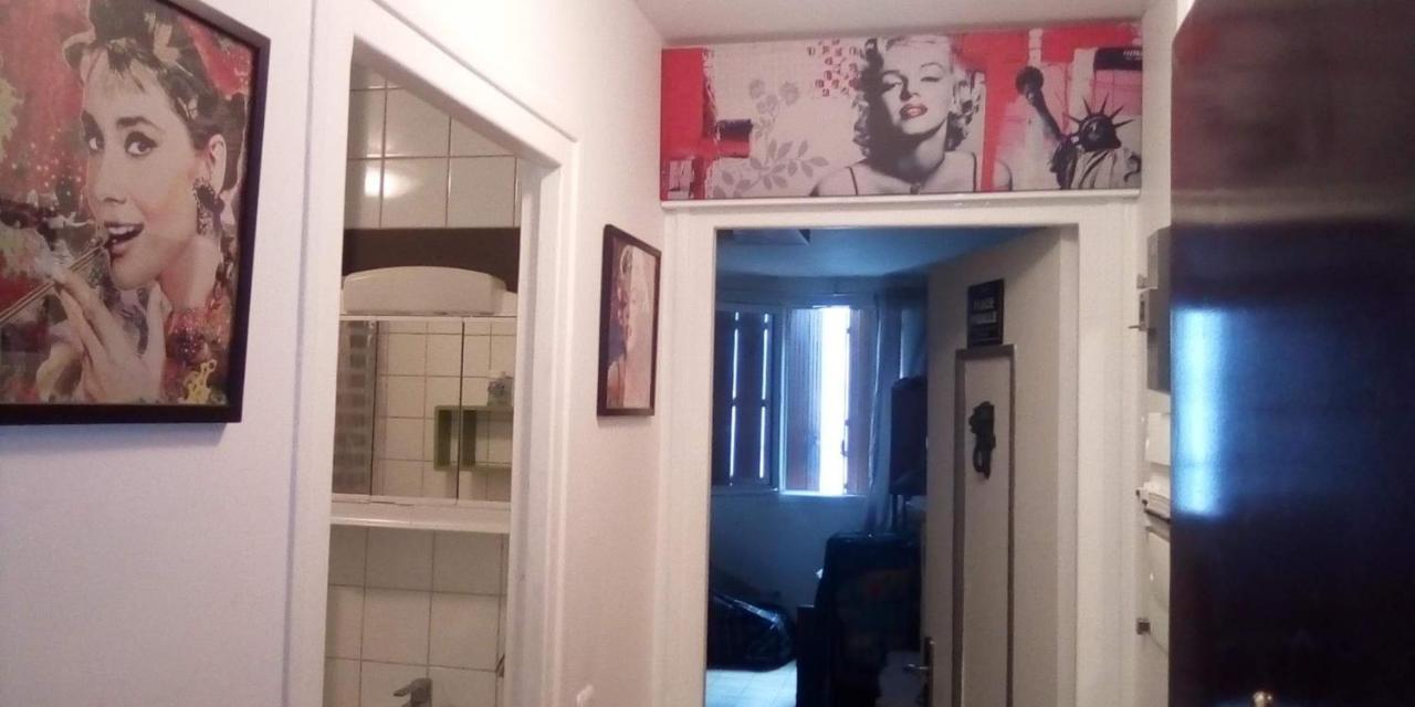 Studio Pigalle De 25 M2 - 2 Lits Simples Type Gigogne Pour 2 Personnes - Coeur Touristique De Paris - 2 Minutes De La Station Metro Pigalle ,Petit Train Vers La Butte Montmartre-Cabarets Moulin Rouge,Chez Michou-Restaurants Bouillon Pigalle,Berliner Экстерьер фото