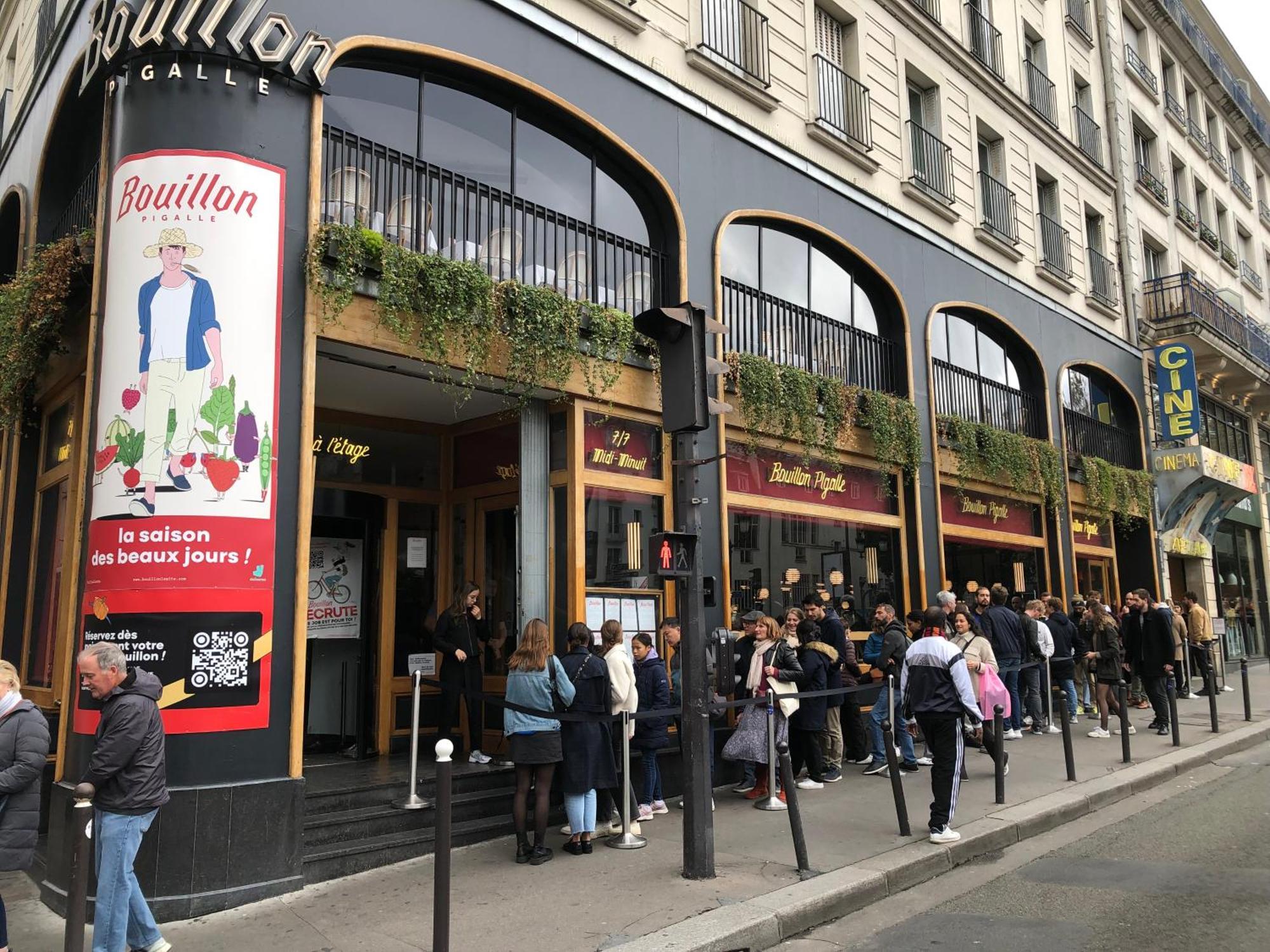 Studio Pigalle De 25 M2 - 2 Lits Simples Type Gigogne Pour 2 Personnes - Coeur Touristique De Paris - 2 Minutes De La Station Metro Pigalle ,Petit Train Vers La Butte Montmartre-Cabarets Moulin Rouge,Chez Michou-Restaurants Bouillon Pigalle,Berliner Экстерьер фото
