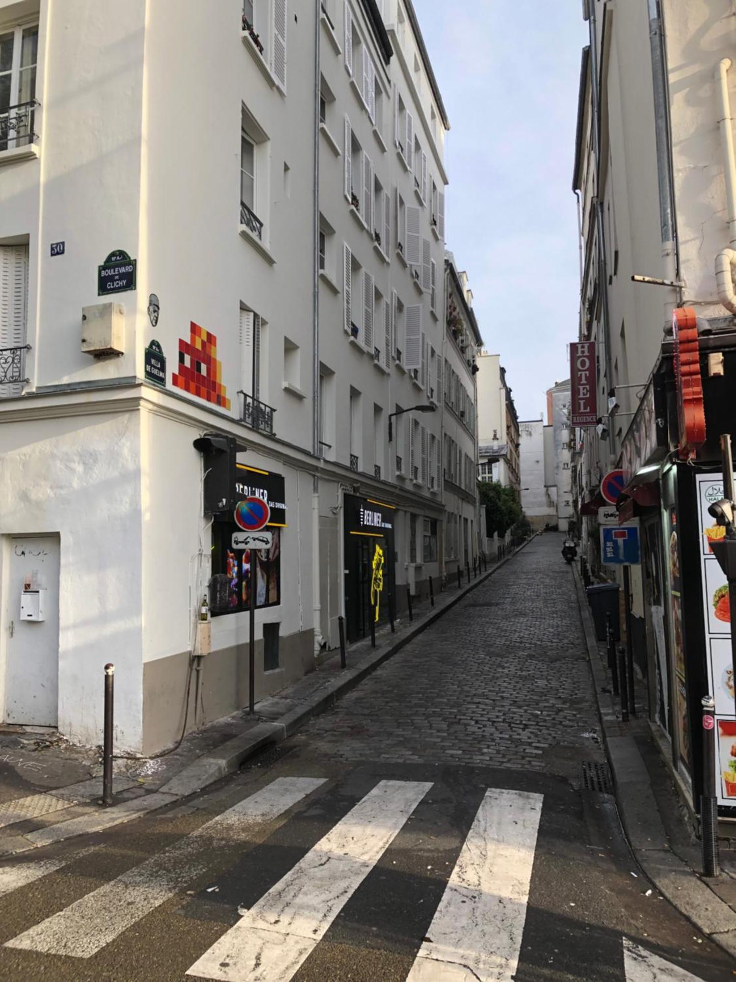 Studio Pigalle De 25 M2 - 2 Lits Simples Type Gigogne Pour 2 Personnes - Coeur Touristique De Paris - 2 Minutes De La Station Metro Pigalle ,Petit Train Vers La Butte Montmartre-Cabarets Moulin Rouge,Chez Michou-Restaurants Bouillon Pigalle,Berliner Экстерьер фото